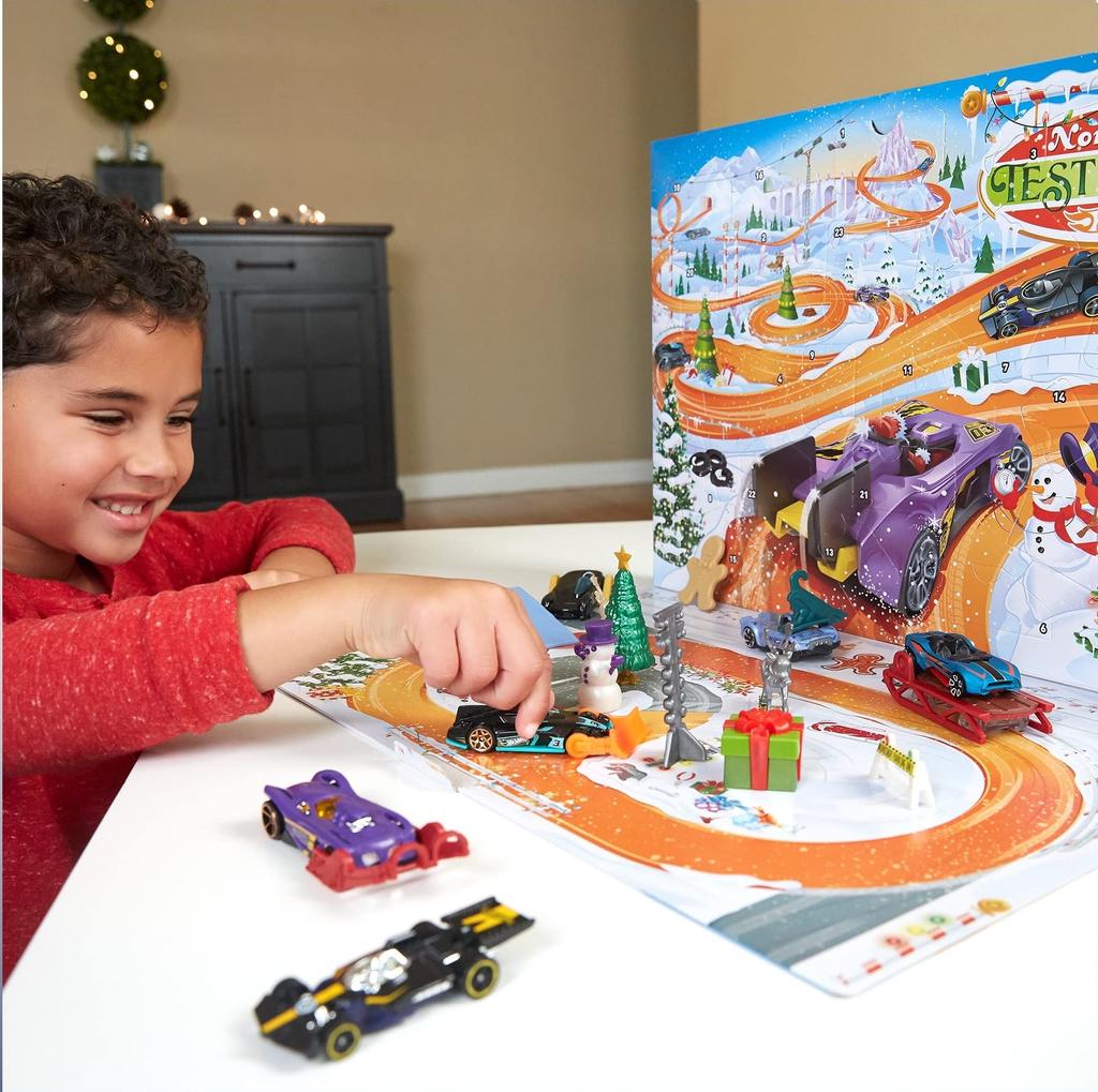 Hot Wheels Advent Calendar (Ages 3 and Up) - Includes 8 Mini Cars (GTD78)