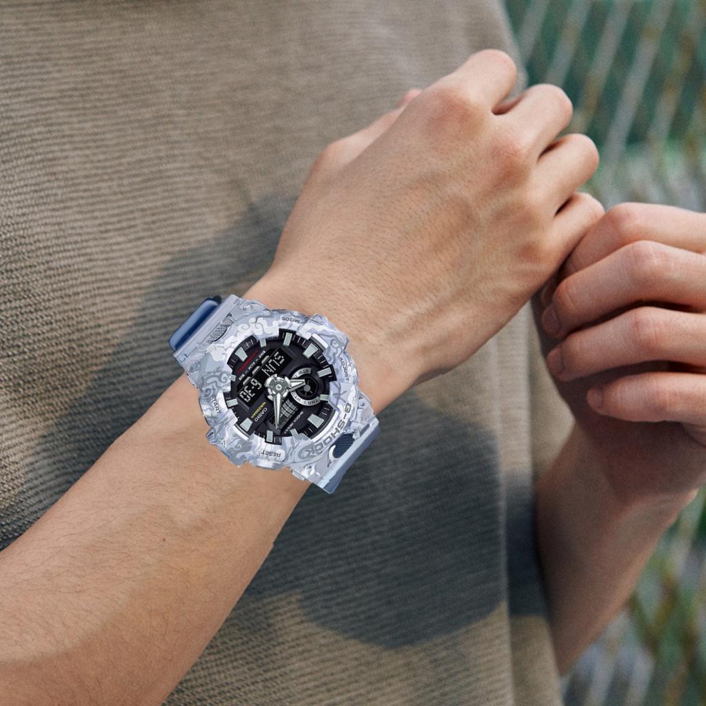 Casio Erkek Likit Kristal/Analog Çift Ekran Serisi Siyah Saat GA-700CG-7A GA-700CG-7A
