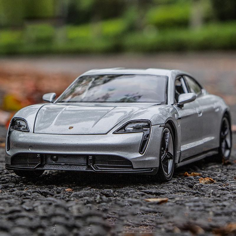 AABKO1 WELLY 1:24 Porsche Taycan Turbo S Alloy Car Diecasts & Toy Vehicles Car Model Miniature Scale Model Car Toy For Children