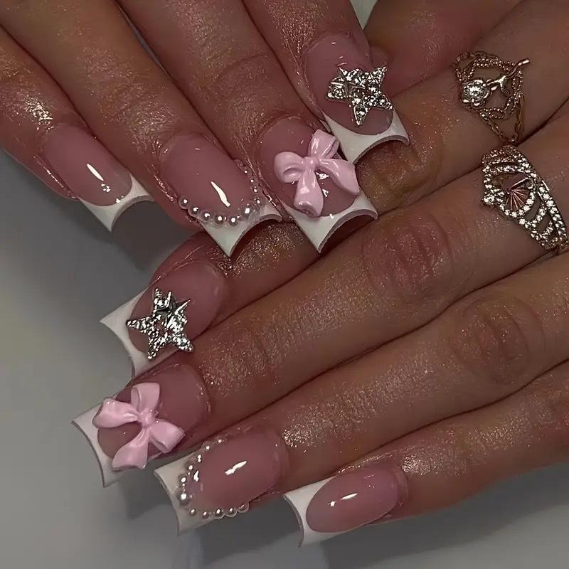 24Pcs Short Square Press On Nails White Rhinestone Flower French Tip Full Cover Reusable Fake Nail Tips