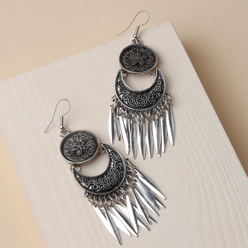 Metal Geometric Earrings With Silver Tone For Casual And Formal Wear Party