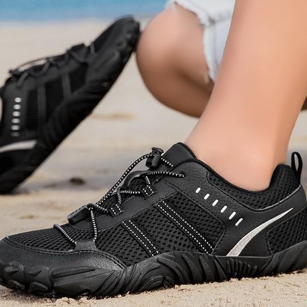 Outdoor five-finger large-size creek shoes, couple diving quick-drying breathable beach shoes, swimming fitness hiking shoes, riding