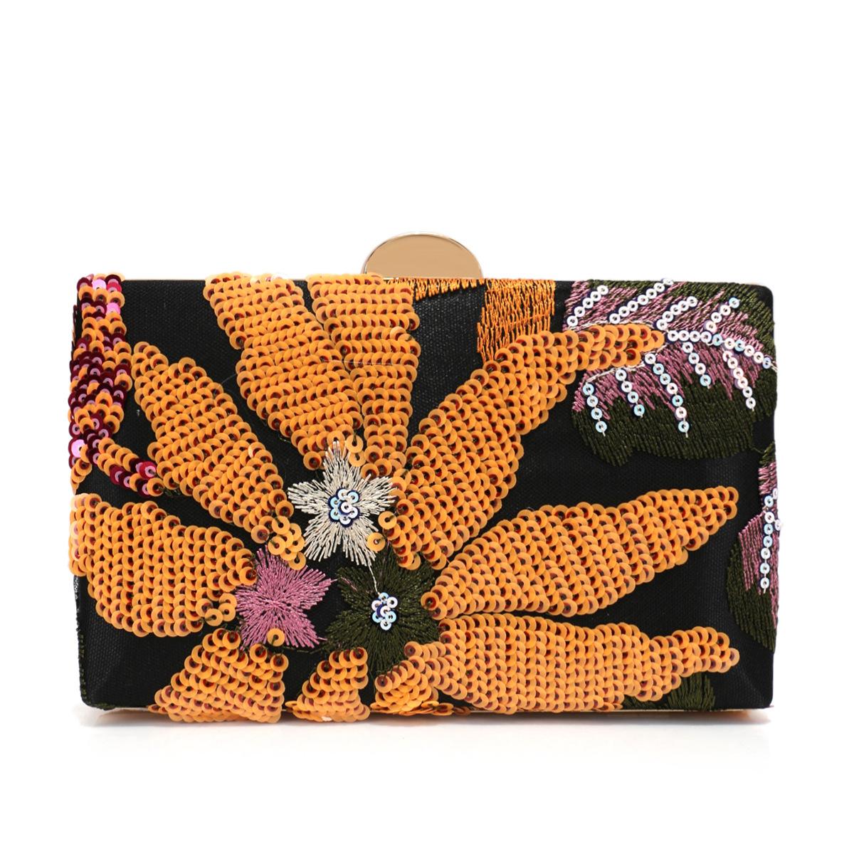 

Flower dinner bag women s versatile clutch bag sequined light luxury fashion dress wedding square bag random pattern