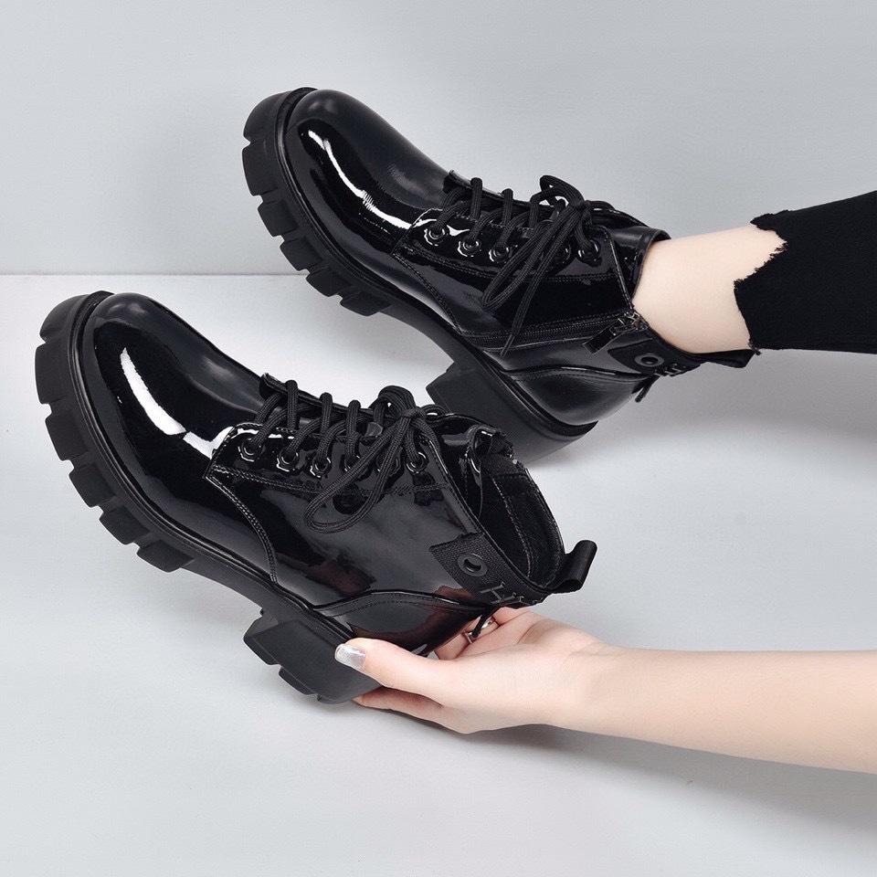 

Повседневные ботинки Мартин на толстой подошве, новинка осени и зимы, короткие ботинки на шнуровке из лакированной кожи коровьей кожи первого слоя, модные водонепроницаемые ботинки в стиле локомотив 39