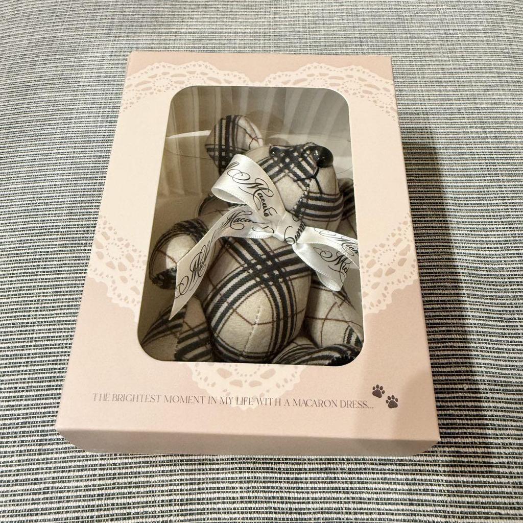 [USED] michellMacaron Novelty Check Teddy Bear Charm
