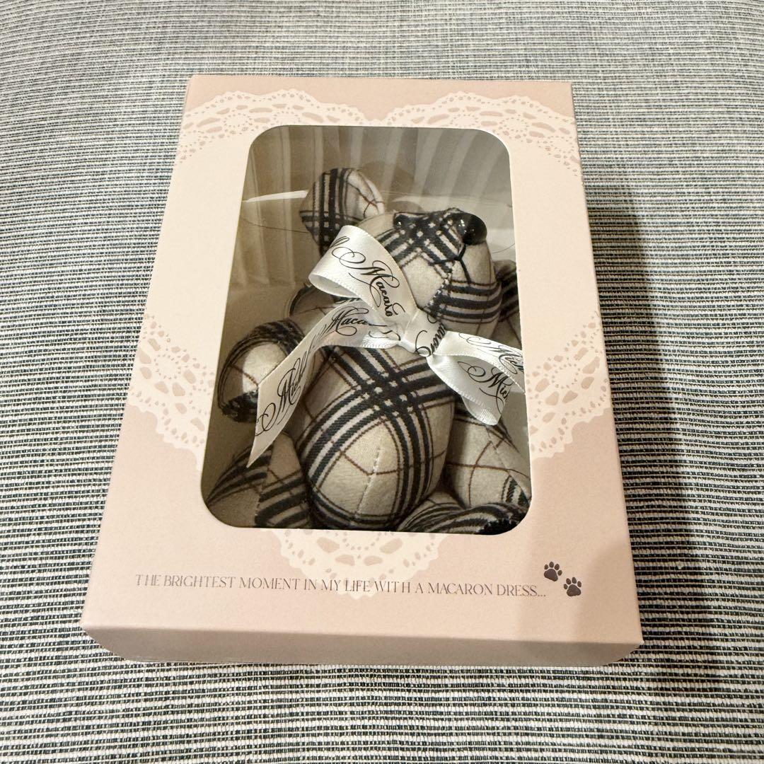 

[USED] michellMacaron Novelty Check Teddy Bear Charm