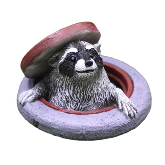 Raccoon Ornament Under Manhole Cover Garden Miniature Resin Imitation Animal