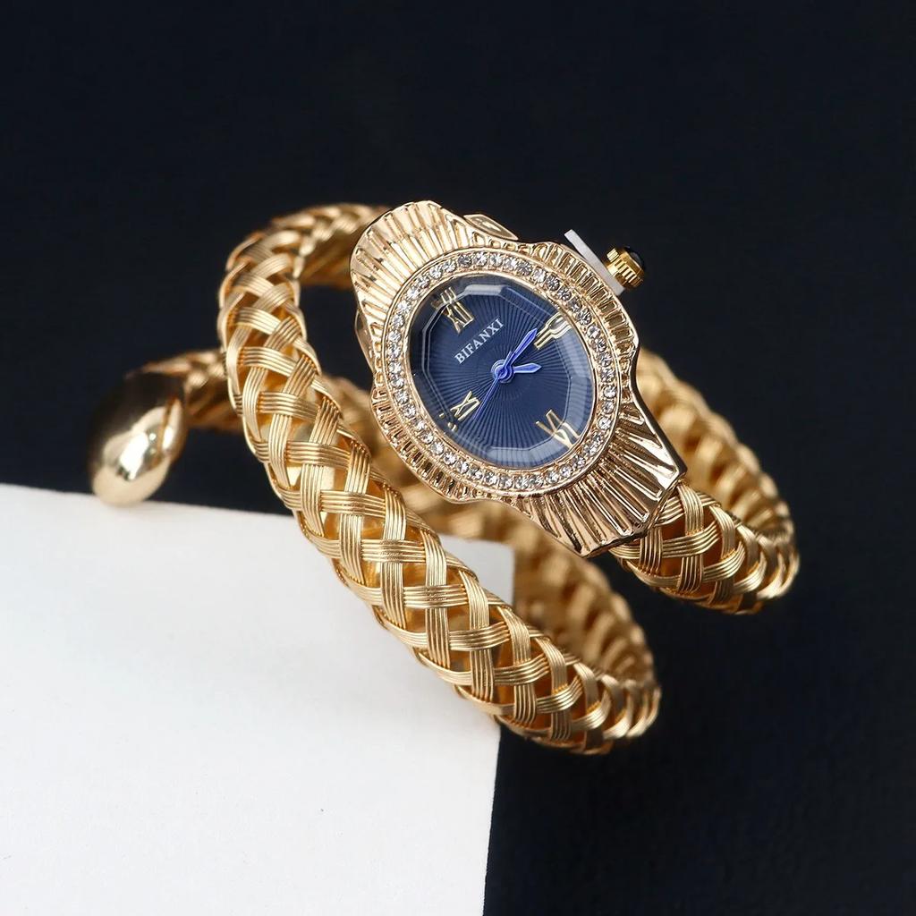Relógio de Pulso AAA Clássico Único Cabeça de Cobra Feminino Moda Estilo Retro Namorada Relógio de Luxo Feminino Brilhante AAA Dourado Relógio Presente