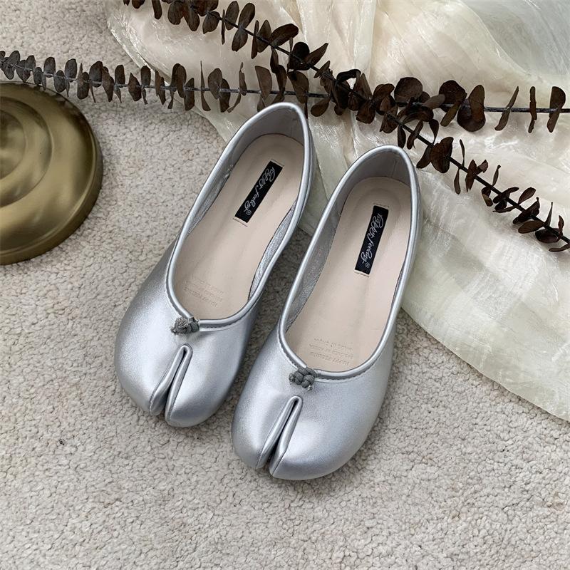 

Туфли женские летние универсальные модные туфли с раздвоенным носком на плоской подошве ретро клетка с открытым носком туфли-копытца туфли-копытца на толстой подошве 40 серебряный