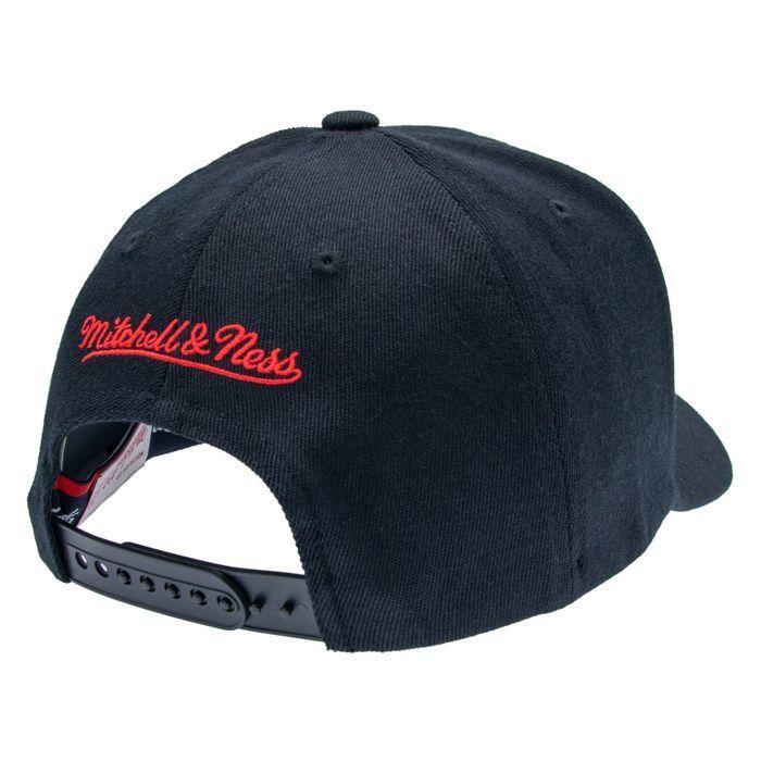 M&N Stretch Snapback Stretch Cap WWE WRESTLEMANIA