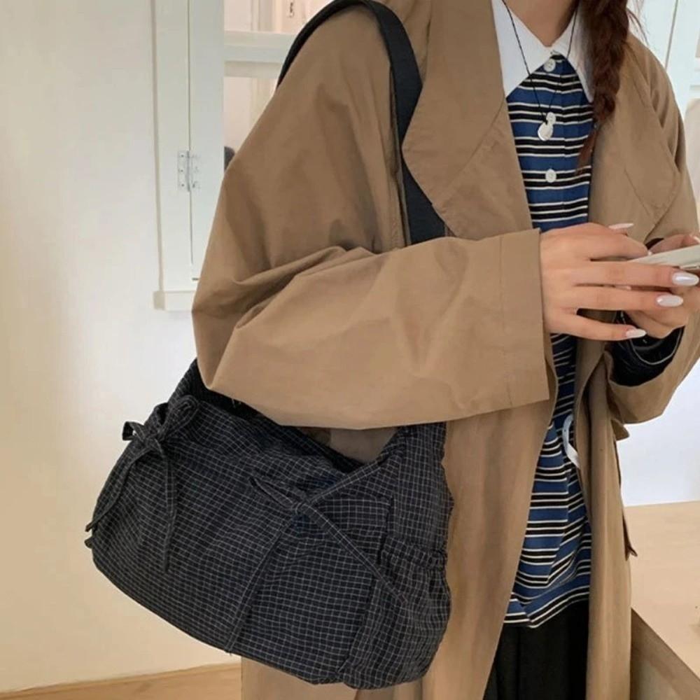 Multiple Pockets Nylon Shoulder Bag Grid Hobo Bag Sweet Bow Crossbody Bag  Outdoor