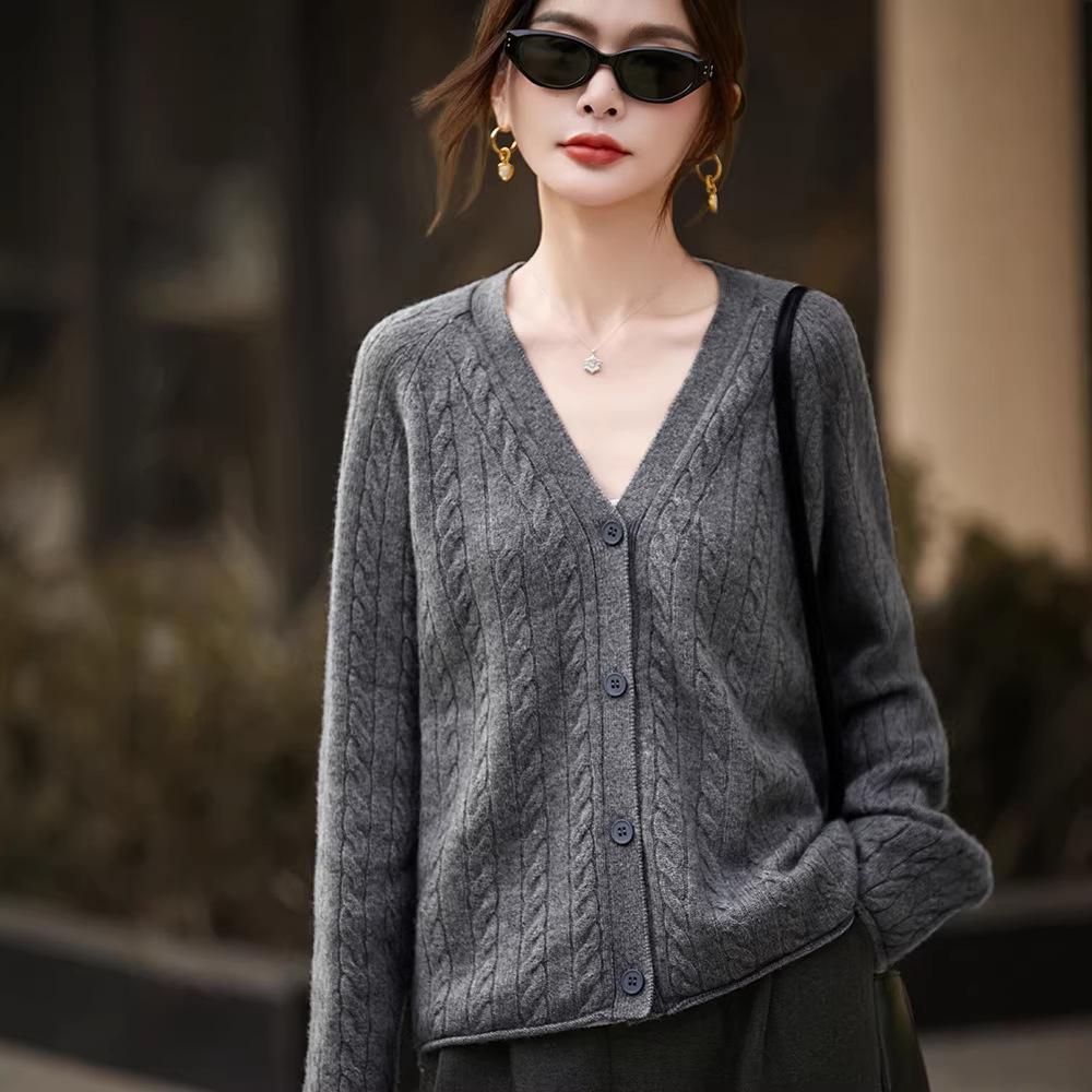 2026 Women's Pure Wool V-Neck Cable Knit Cardigan - Versatile Loose Fit Autumn Winter Outerwear
