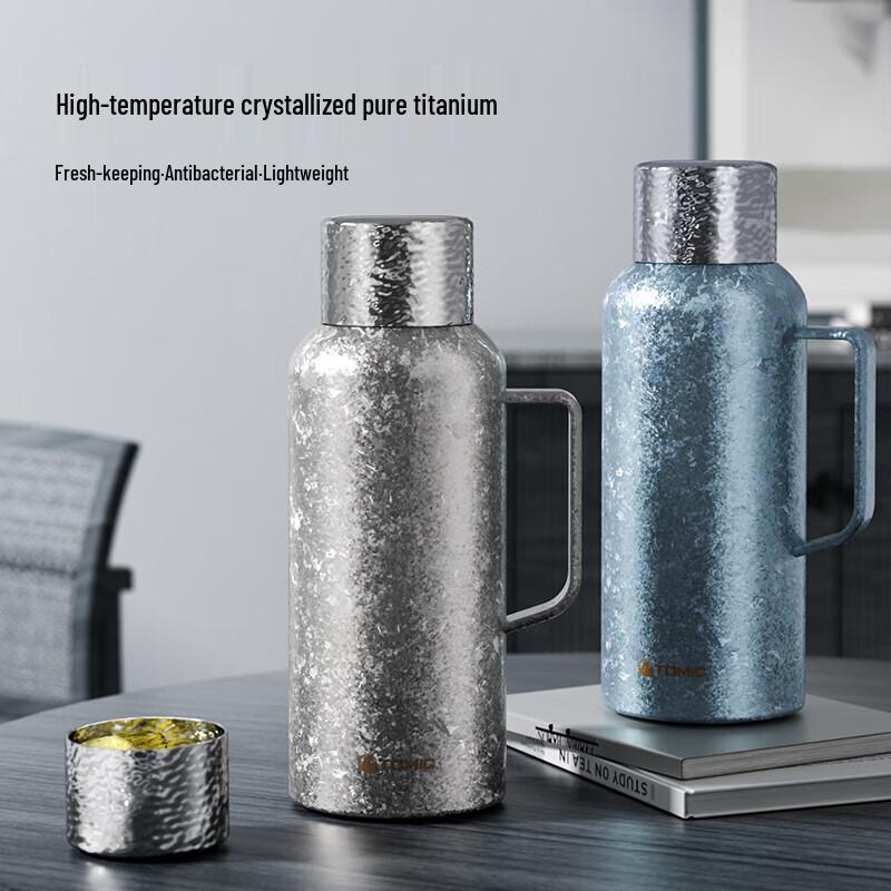 TOMIC Czajnik izolowany z czystego tytanu