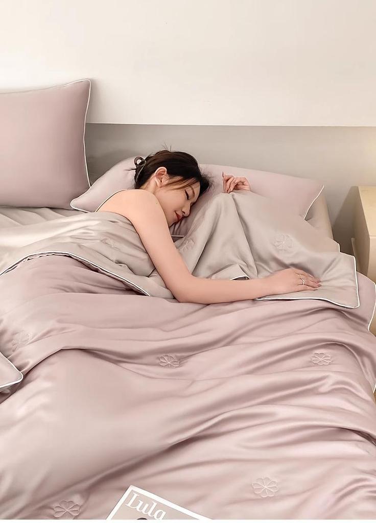 Sommerdecke aus Eisseide: Vierteiliges Set, Dünn & Atmungsaktiv, Einzel-/Doppelbett, Maschinenwaschbar