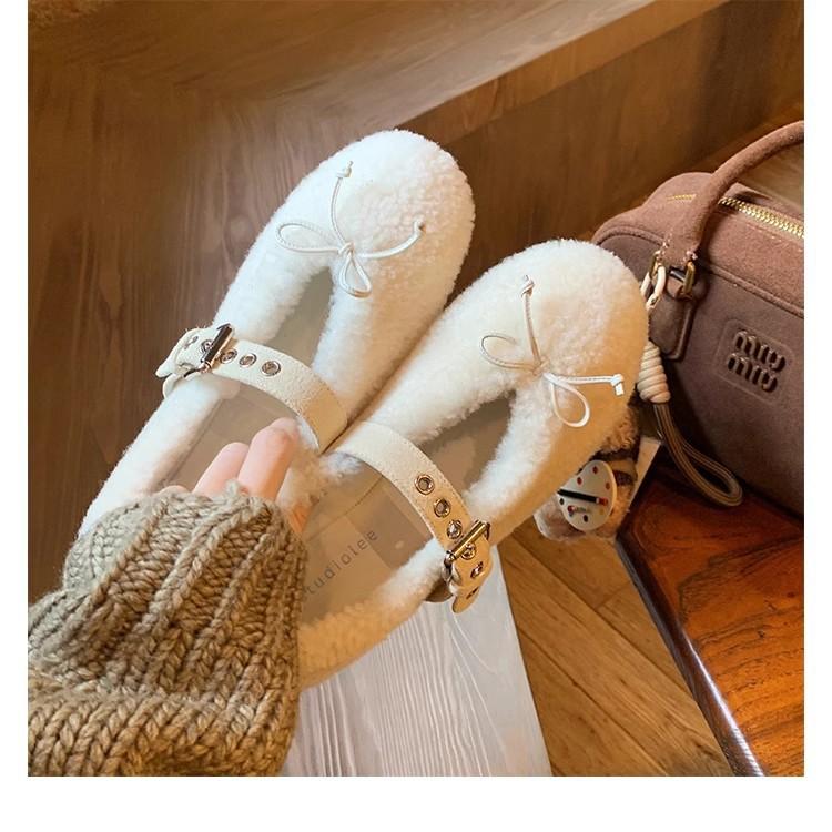 Sheepskin version~ Grape mother has the same sweet bow one-word buckle with shallow mouth Mary Jane lamb wool single shoes for women's winter