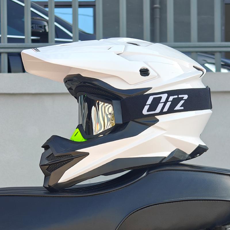 DOT Approved Adult Motorcycle Helmet Off-Road Dirt Bike Racing Full Face Helmet with Goggles