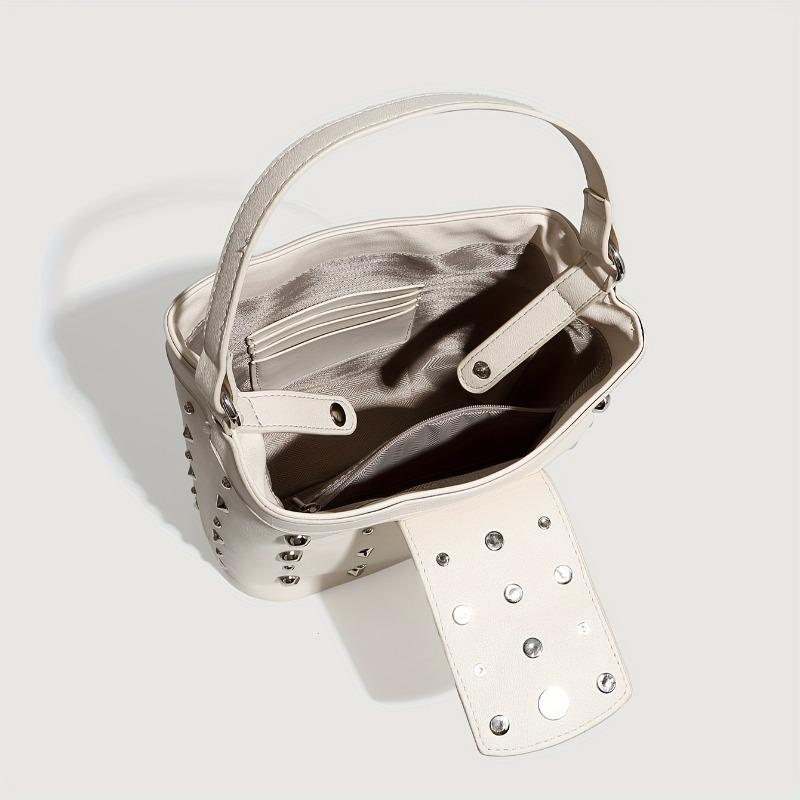 Riveted Carry-on Bag Large Capacity, White Leather Single Shoulder Bag, Fashionable Zipper Chain Diagonal Cross Bags
