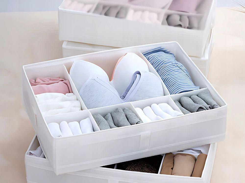 Box 7 31007 White (48)
