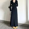 2025 Frühherbst Französisches V-Ausschnitt Schwarzes Kleid - Damen Slim Fit Langer Rock für Herbst & Winter