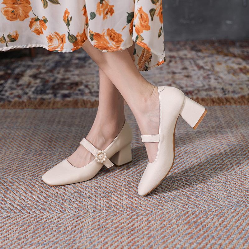 Mary Jane Shoes Year-Old Leather Versatile Square Head Evening Shoes Gentle Wind Low Heel Thick Heel Fairy Single Shoes Female