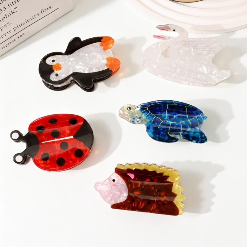 Cute Animal Hair Claw Clip, Compact PVC Hair Accessory for Daily Wear, Travel Styling and Decorative Hair Hold