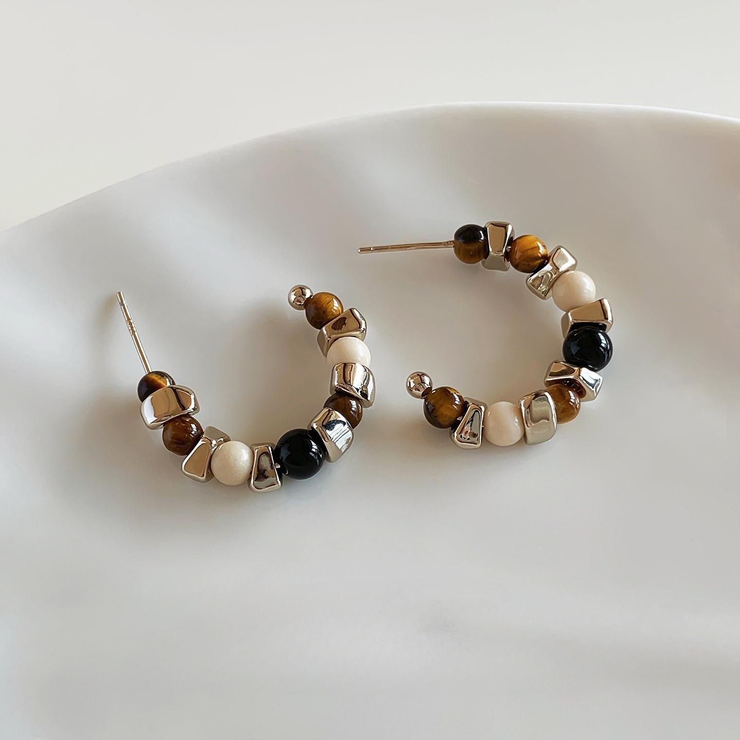 Female Light Luxury Niche Circle Earrings 1 pair of earrings