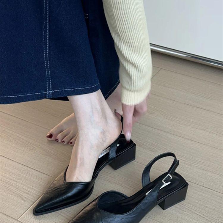 French high-end bag head sandals women's 2025 summer new temperament thick heel not tired feet pointed word with single shoes