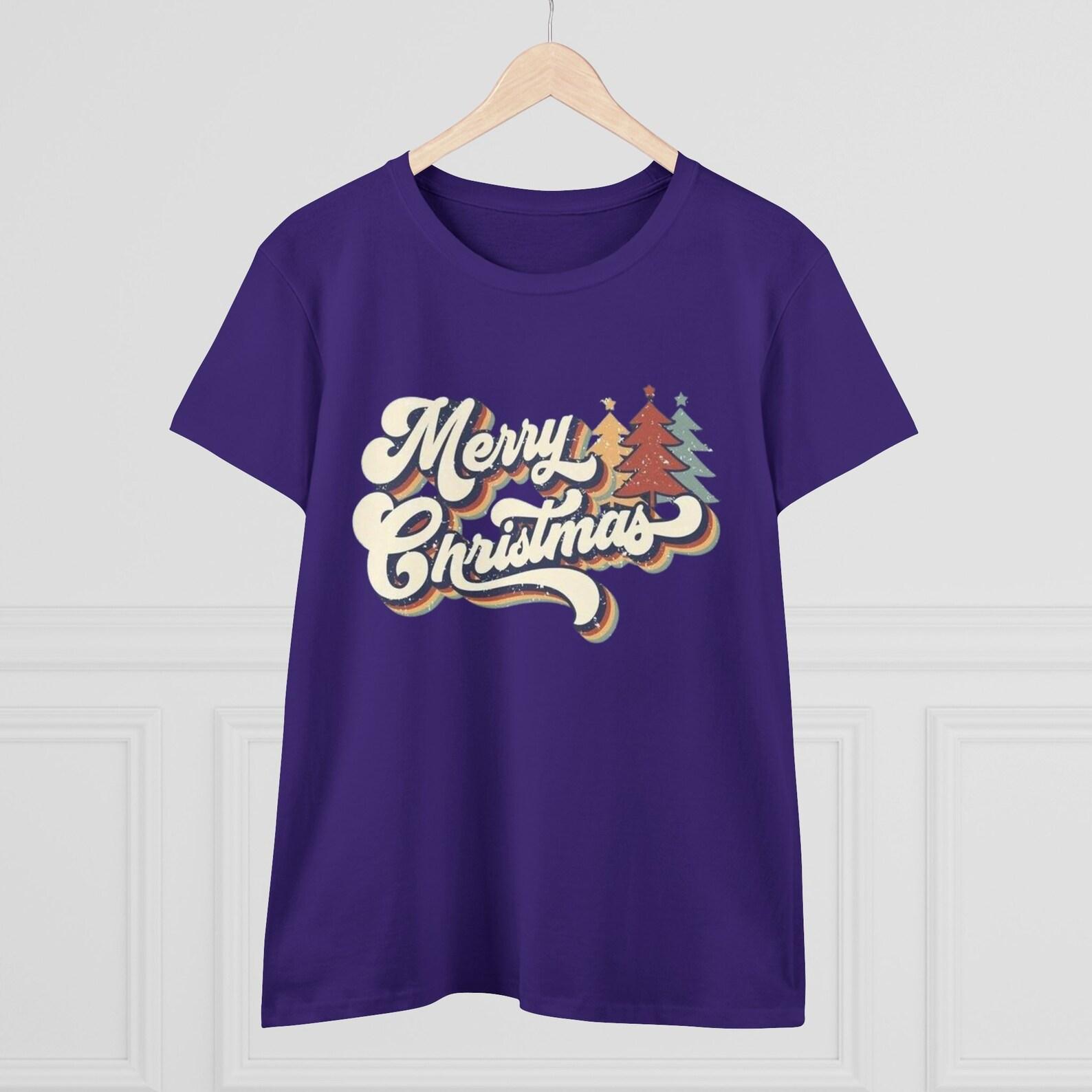 Retro Merry Christmas T-Shirt | Vintage Christmas Graphic Tee | Holiday Gift Shirt for Women & Men | Festive Retro Style Tee S