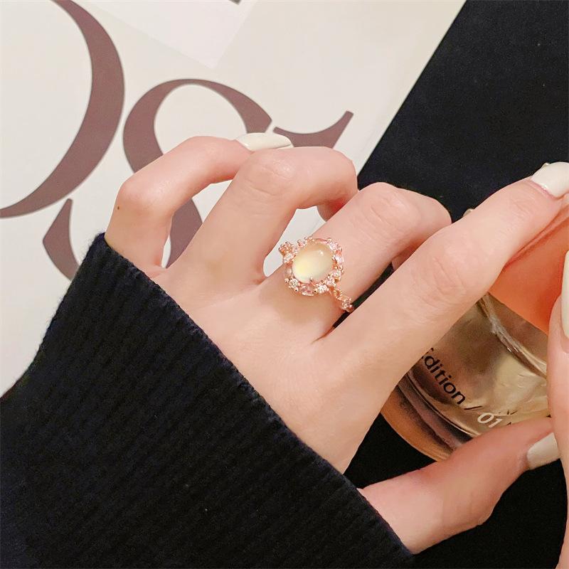 Farbe Schatz Ei Oberfläche Offener Ring Imitation Chalcedon Leichter Luxus Voll Mit Diamanten Zirkon High-End Oval Kürbisring Weiblich