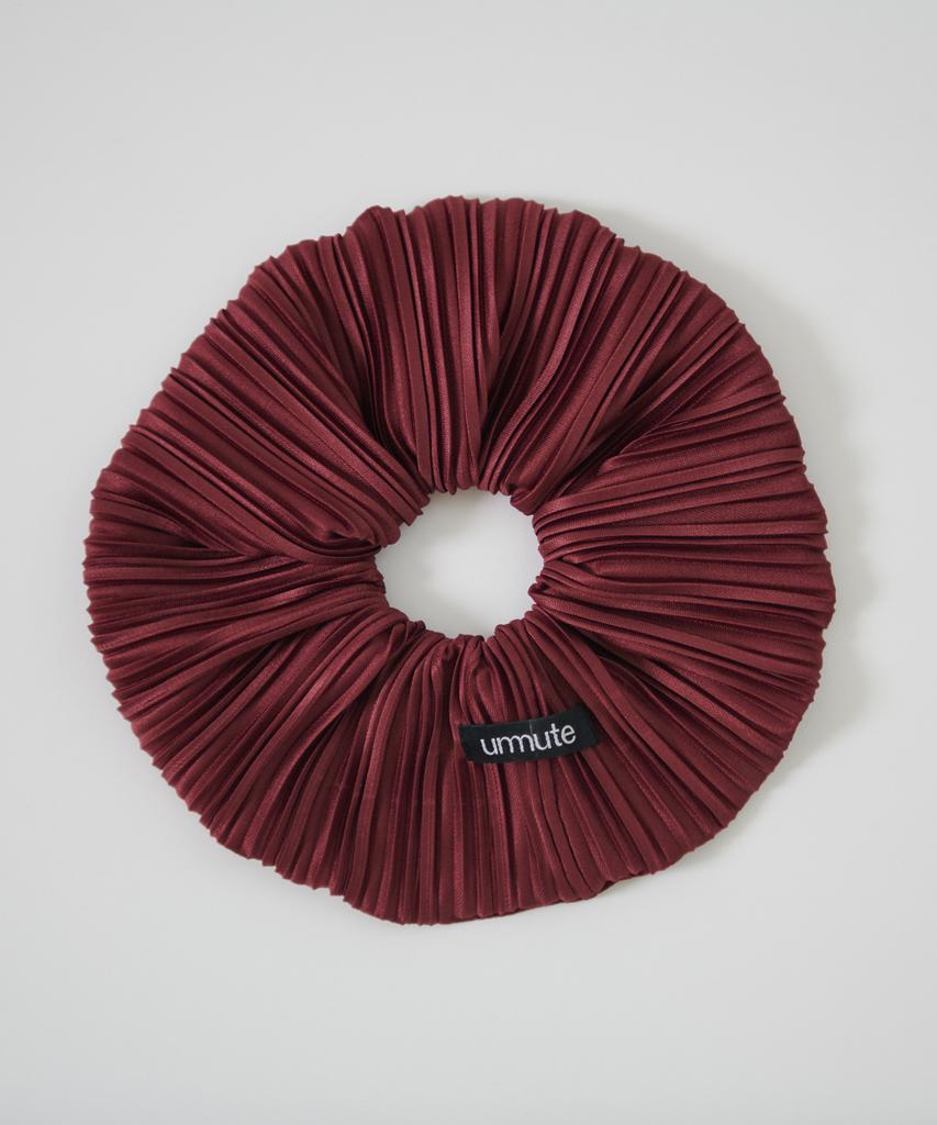 Unmute Pleated Big Scrunchie_Burgundy