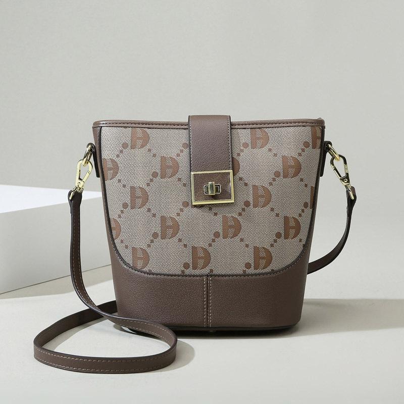 

Сумка-ведро для воды. Новая модная женская сумка через плечо большой вместимости. Простая и универсальная сумка-ведро для воды. Женская сумка с принтом, которую можно носить на плече.