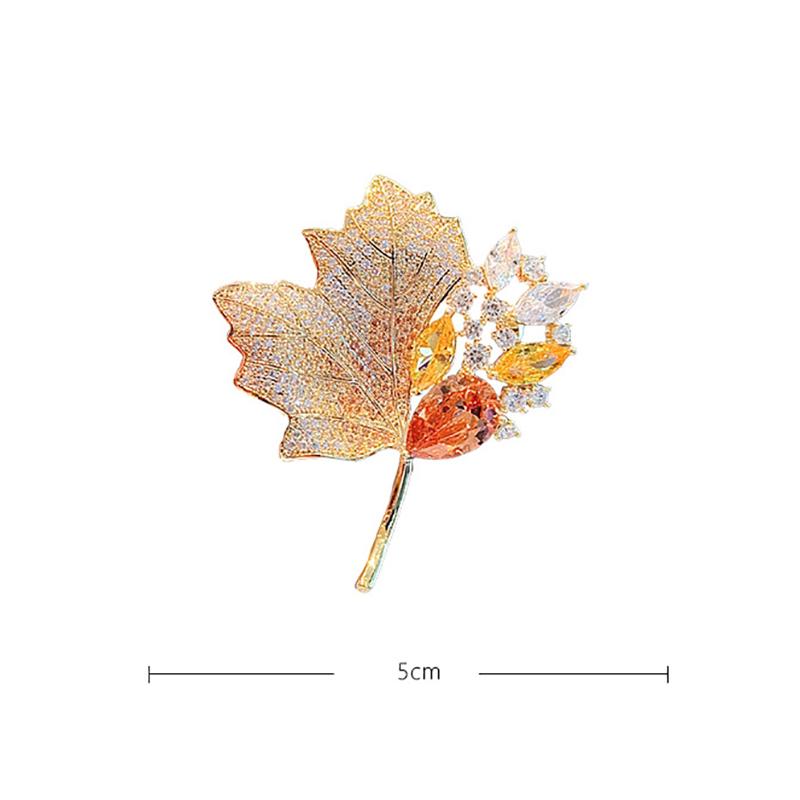 Luxury Crystal Zircon Maple Leaf Brooch For Women Shiny Rhinestone Tulip Flower Brooches Pin Banquet Wedding Party Charm Jewelry