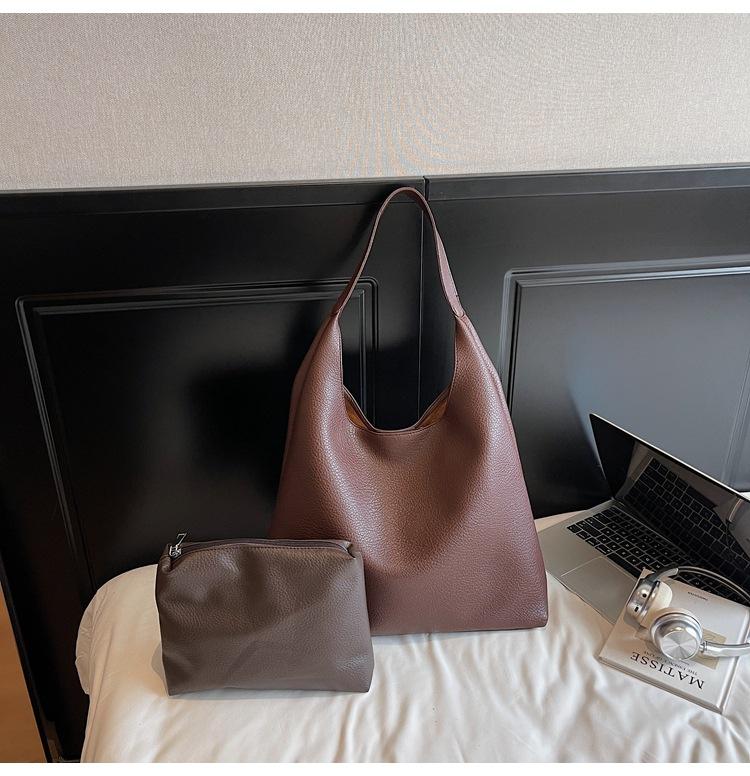 

Винтажная сумка-тоут женская 2025 новая популярная высококлассная сумка через плечо большой вместимости для поездок на работу, подмышечная сумка для мамы, тренд