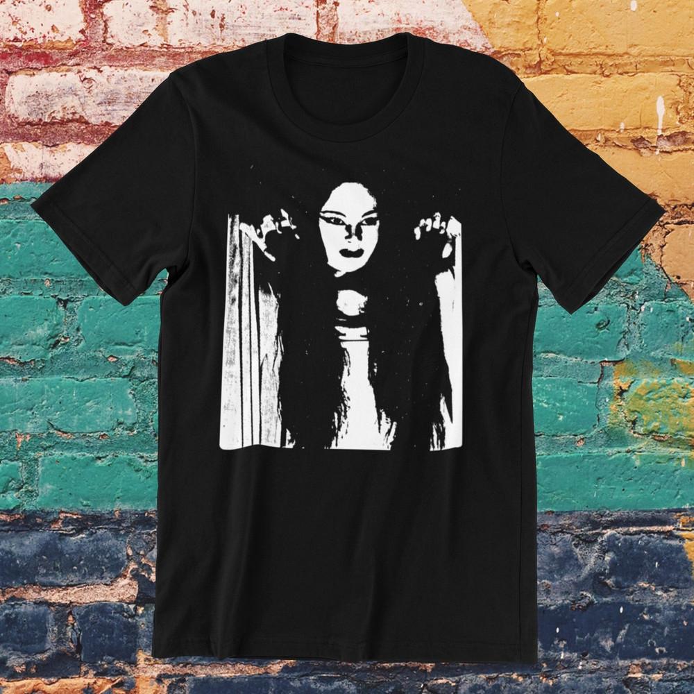 Gothic Vampire Luna T-shirt Punk Horror Retro Halloween Monster Gift Unisex Tee