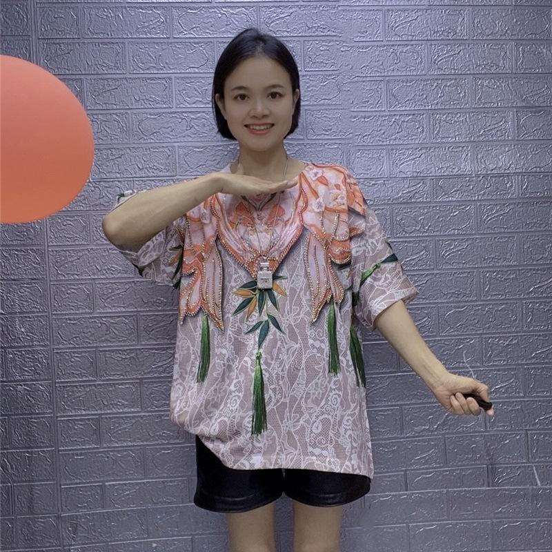 

Retro Heavy-Duty Ice Silk Knitted Women s T-shirt - Summer 2025, High-End Plus Size, Loose European Style One Size (85-170 jin) розовый