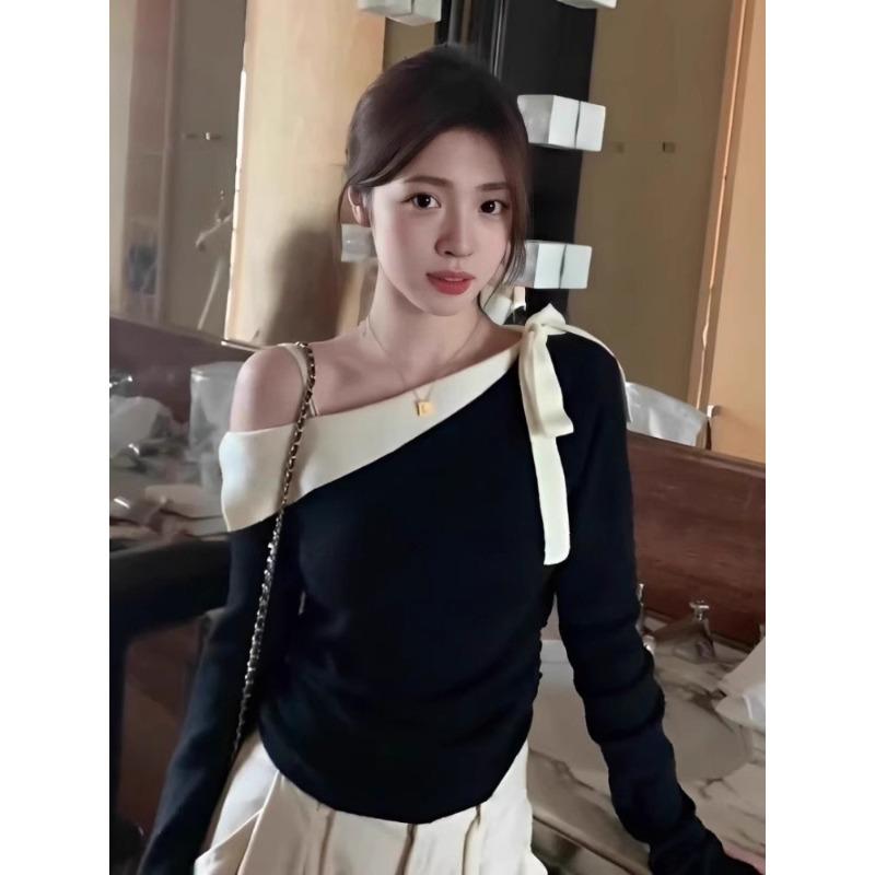 Sweet and spicy slant-neck off-the-shoulder knitted bottoming shirt women's spring contrasting top slim-fitting sweater