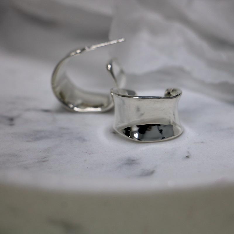 Gold-Plated Brass C-Shaped Minimalist Arc Earrings with 925 Silver Needles