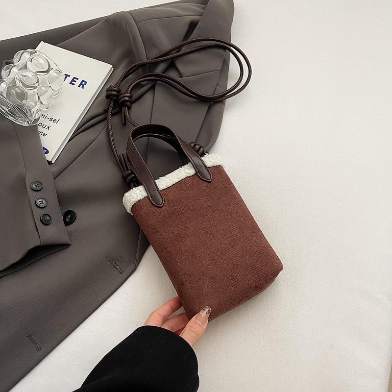 Autumn and Winter New Niche Design Matte Retro Handbag Bag Women's Premium Texture Leopard Print Single Shoulder Crossbody Mobile Phone Bag