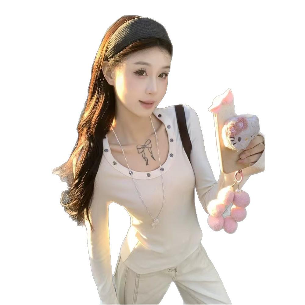 2025 Women's Slimming U-neck Rivet Long Sleeve T-Shirt: Versatile Base Layer for Spring, Autumn & Winter