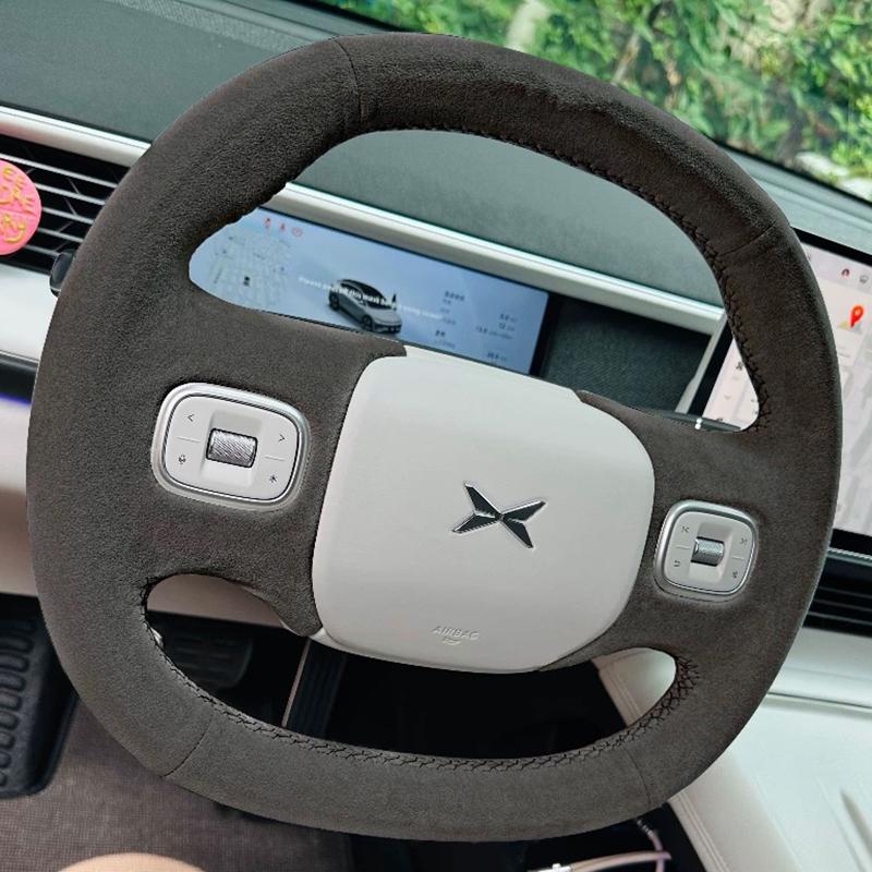 

for Xpeng Xiaopeng G6 2024 Hand-Stitched Non-slip white Leather Car Steering Wheel Cover 3