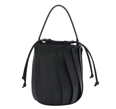 Guccio Italy Bucket Tote Shoulder Crossbody PU Italy 2-Way Bag, Pleated, Handbag, Drawstring, Bag, Bag, Elegant, Stylish, Cute, Lightweight, Leather,