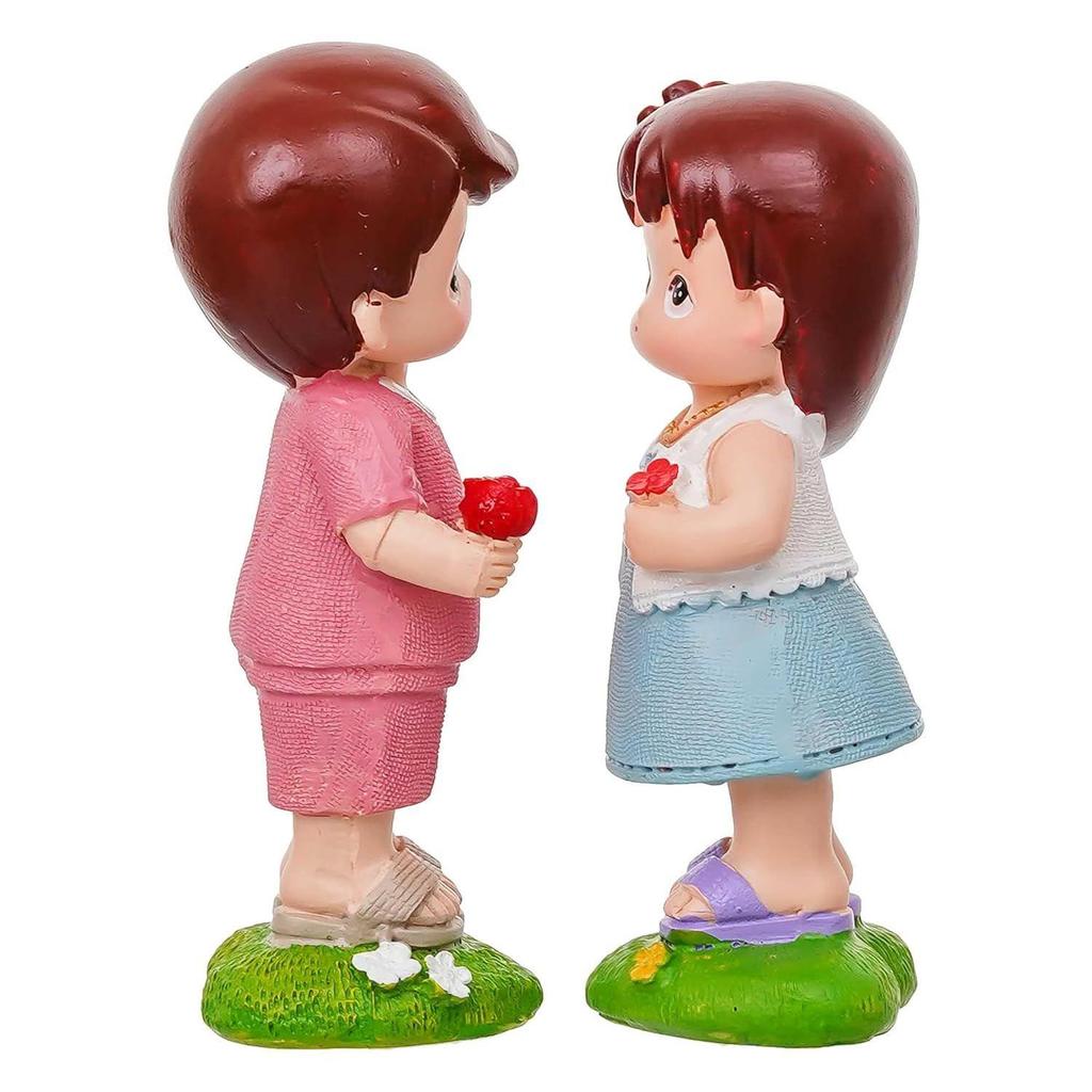 Boy Giving Rose To Girl Cute Couple Showpiece | Valentine Gift for Girlfriend Boyfriend Husband Wife Special Love Her Him