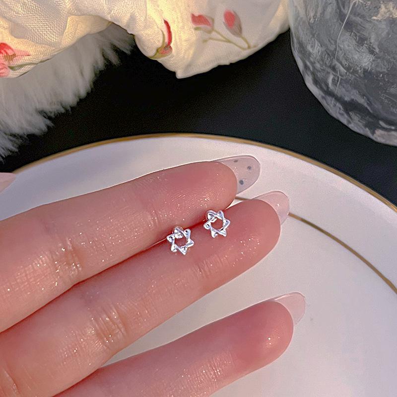 S925 Silver Stud Earrings Women's Ear Hole Earrings Niche Design Earbone Studs High-end Earrings