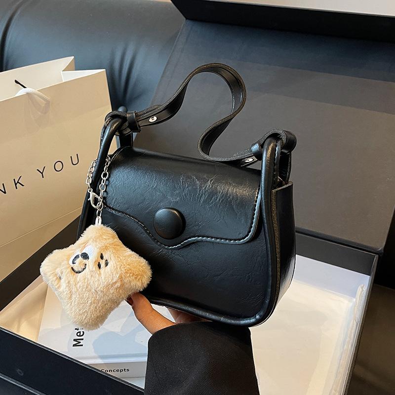 Niche handbag one shoulder underarm bag crossbody popular small bag women 2025 new trendy one