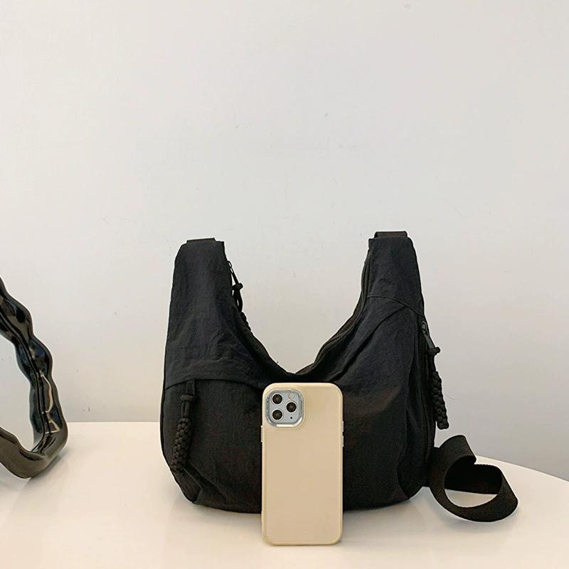 Canvas Crossbody Bags Large Capacity Korean Simplified Shoulder Bag Lightweight Solid Color Dumpling Bag Travel Sports Hobos Bag