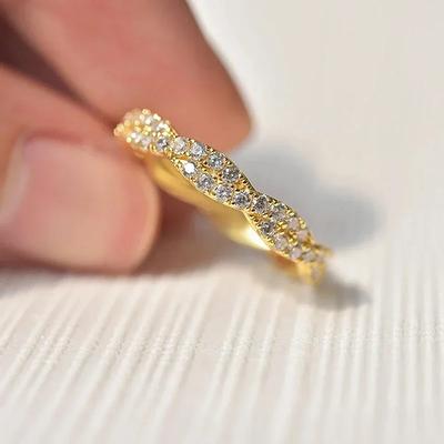 Trendiger Dreh-Fingerring für Damen / Goldfarben, besetzt mit glänzenden Zirkonia, für den täglichen Gebrauch, elegantes Schmuckaccessoire