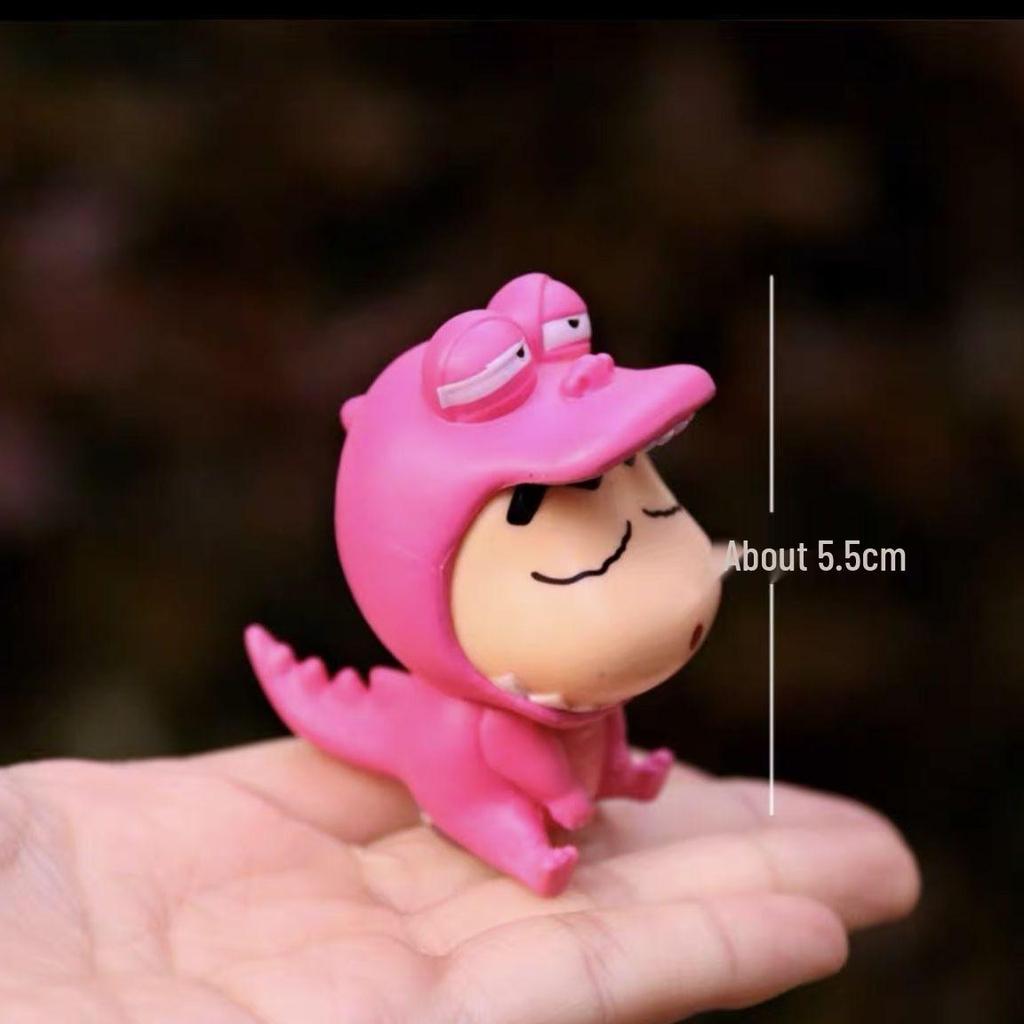 Cow-Themed Crayon Shin-chan Blind Box and Car Set