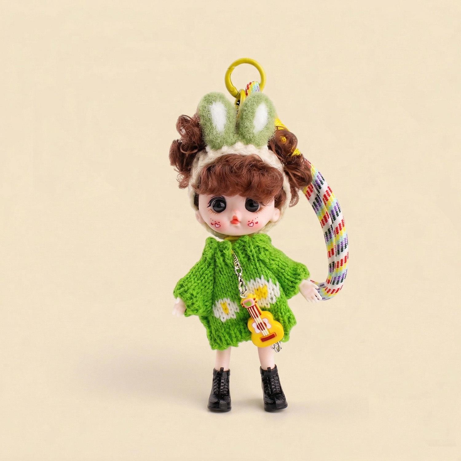 Loli Fen Big-Eyed Doll Phone Charm - Fashionable Cosplay Silicone Keychain