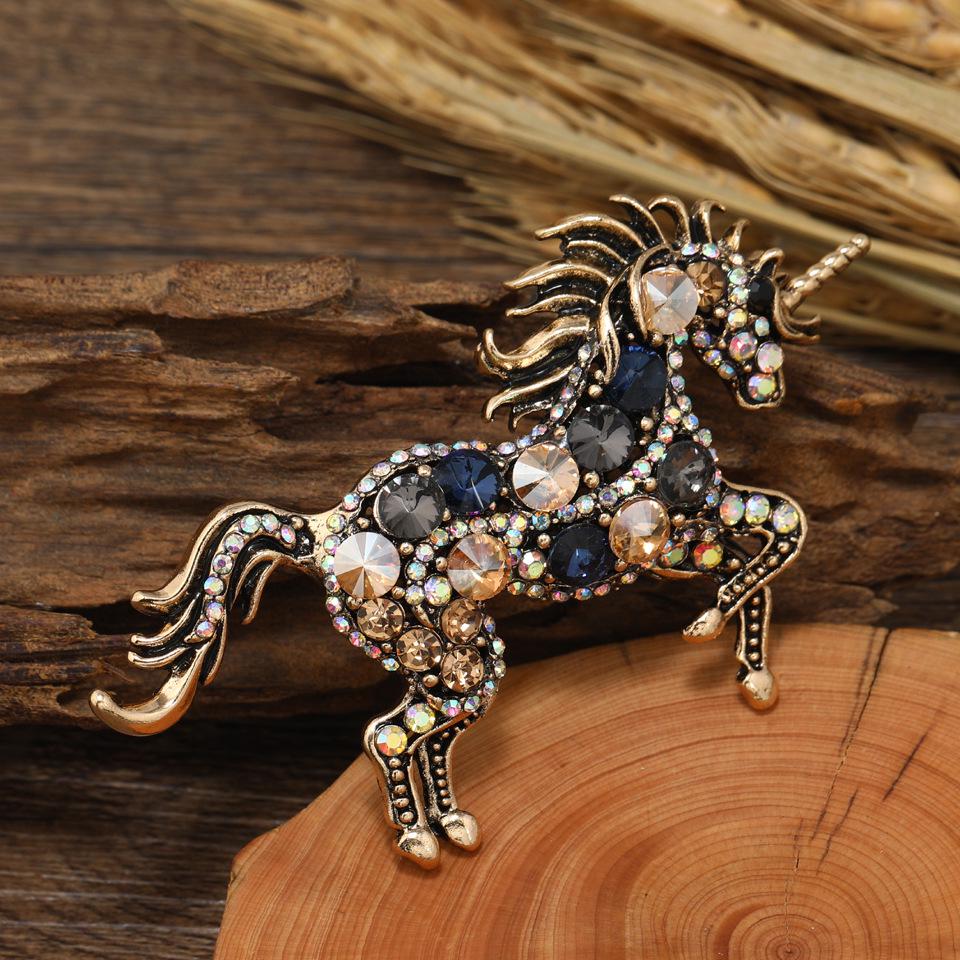 Retro Unicorn Alloy Brooch Pin - Hot-Selling European & American Cartoon Design