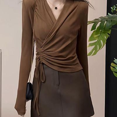 Haut de base aminci à manches longues et col en V pour femme grande taille pour l'automne